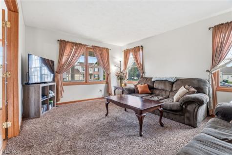 2245 Rio Grande Circle SE Massillon OH 44646