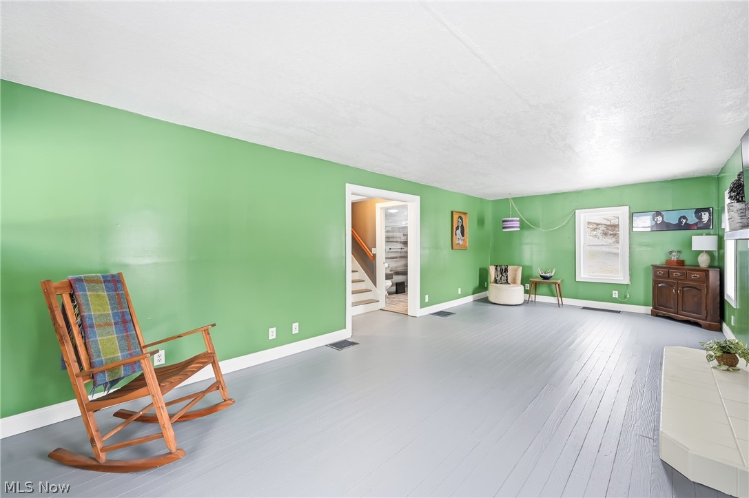1032 Hartwood Road NW Magnolia OH 44643