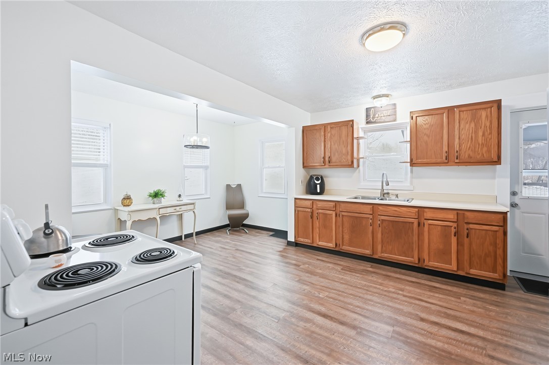 1032 Hartwood Road NW Magnolia OH 44643
