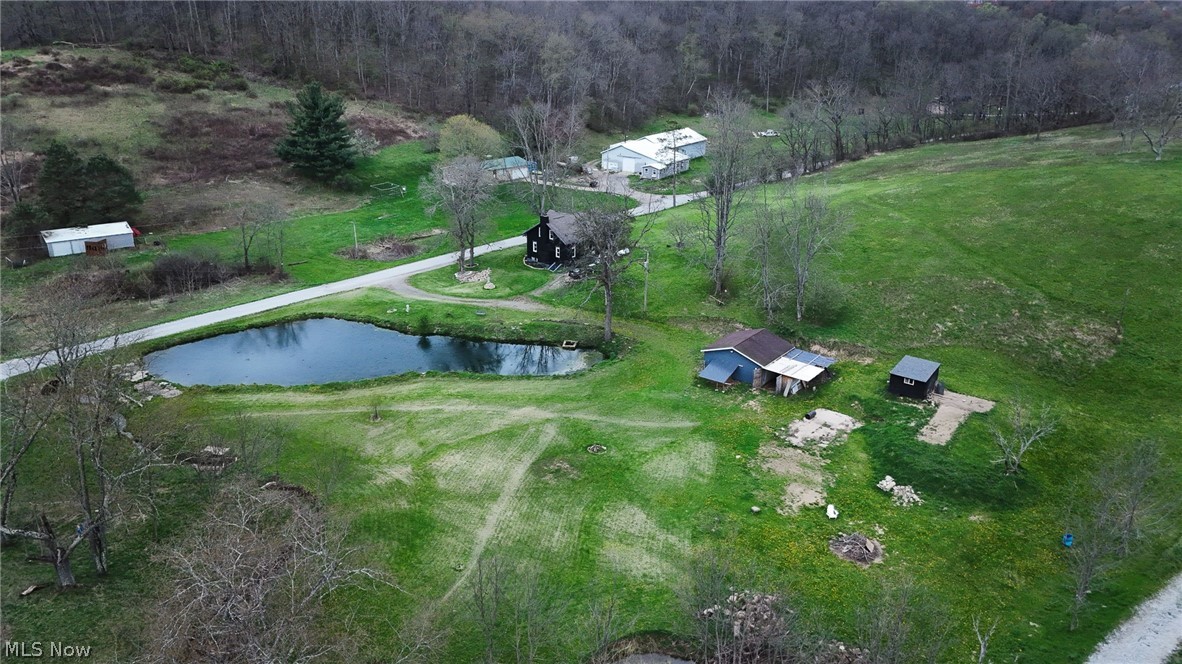 1032 Hartwood Road NW Magnolia OH 44643