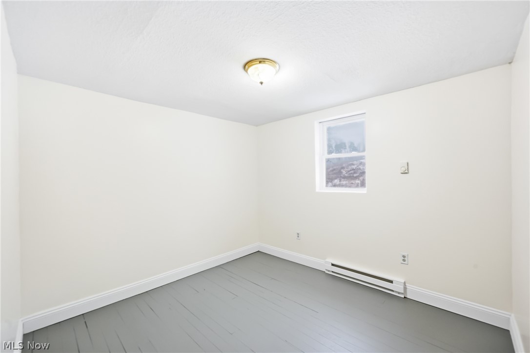1032 Hartwood Road NW Magnolia OH 44643