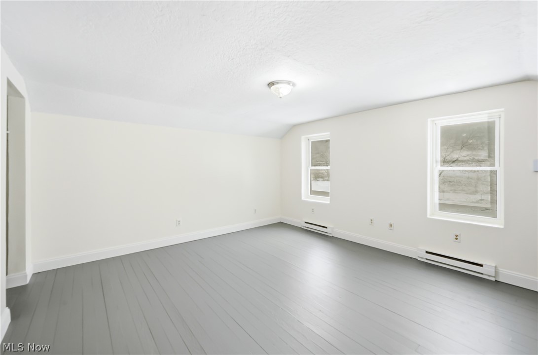 1032 Hartwood Road NW Magnolia OH 44643
