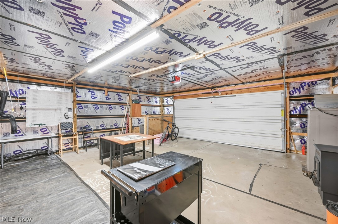 1032 Hartwood Road NW Magnolia OH 44643