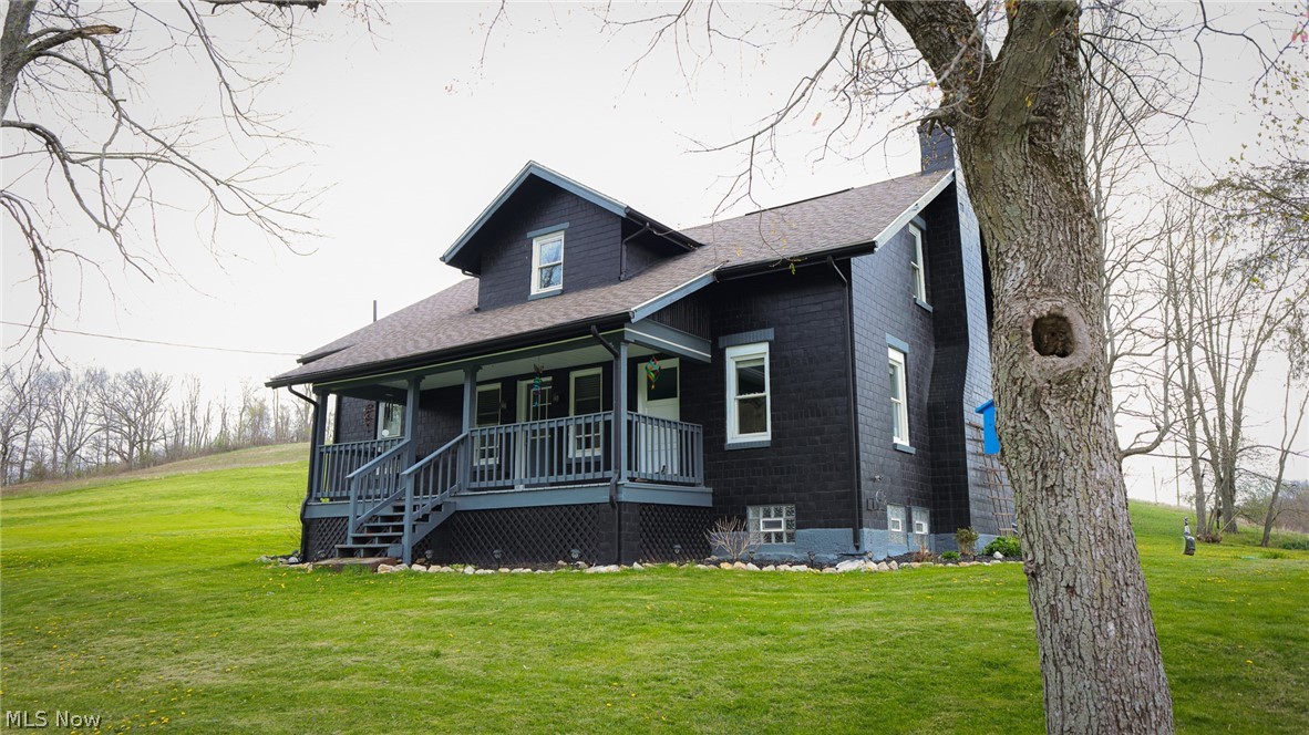 1032 Hartwood Road NW Magnolia OH 44643