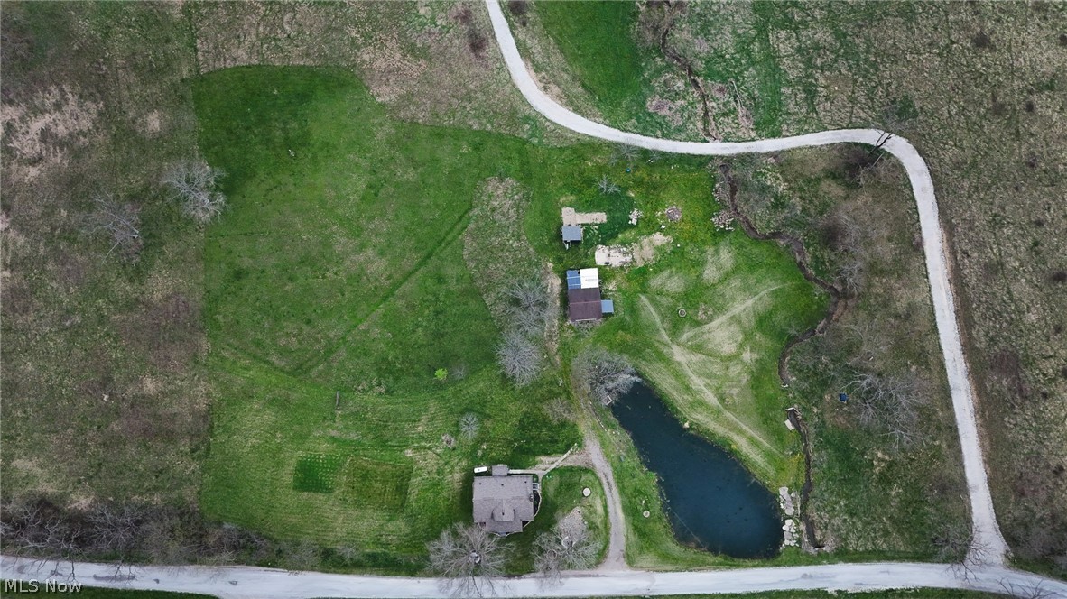 1032 Hartwood Road NW Magnolia OH 44643
