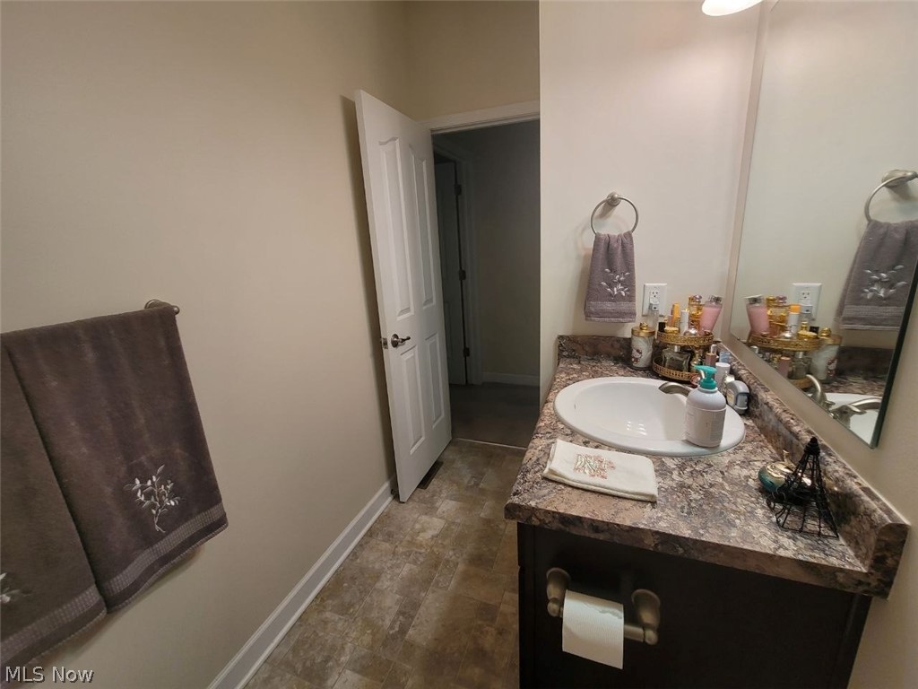 3343 Gated Court Avon OH 44011