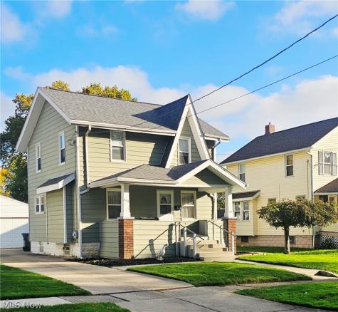829 Broadway Street E Cuyahoga Falls OH 44221