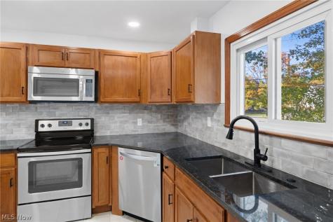 1908 Valley Road Cuyahoga Falls OH 44223