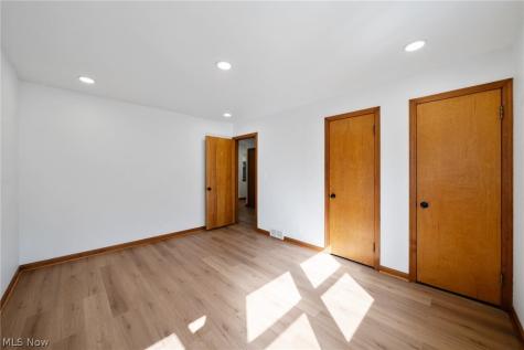 1908 Valley Road Cuyahoga Falls OH 44223
