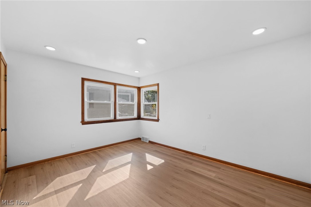 1908 Valley Road Cuyahoga Falls OH 44223