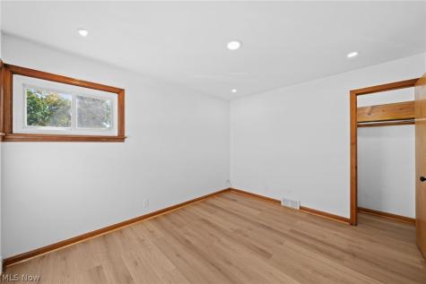 1908 Valley Road Cuyahoga Falls OH 44223