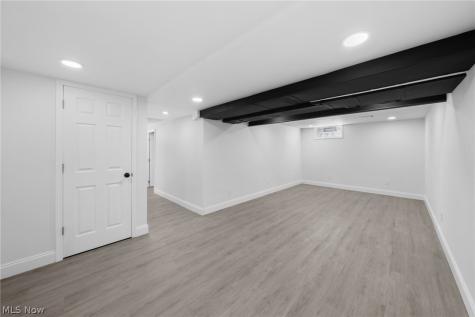 1908 Valley Road Cuyahoga Falls OH 44223