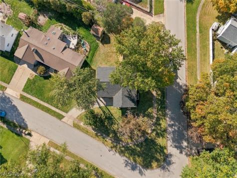1908 Valley Road Cuyahoga Falls OH 44223