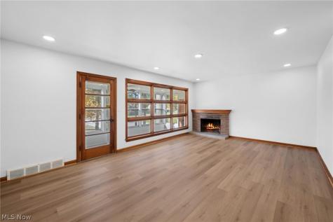 1908 Valley Road Cuyahoga Falls OH 44223