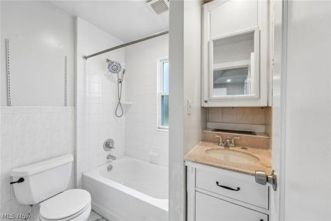 1476 Maplegrove Road South Euclid OH 44121