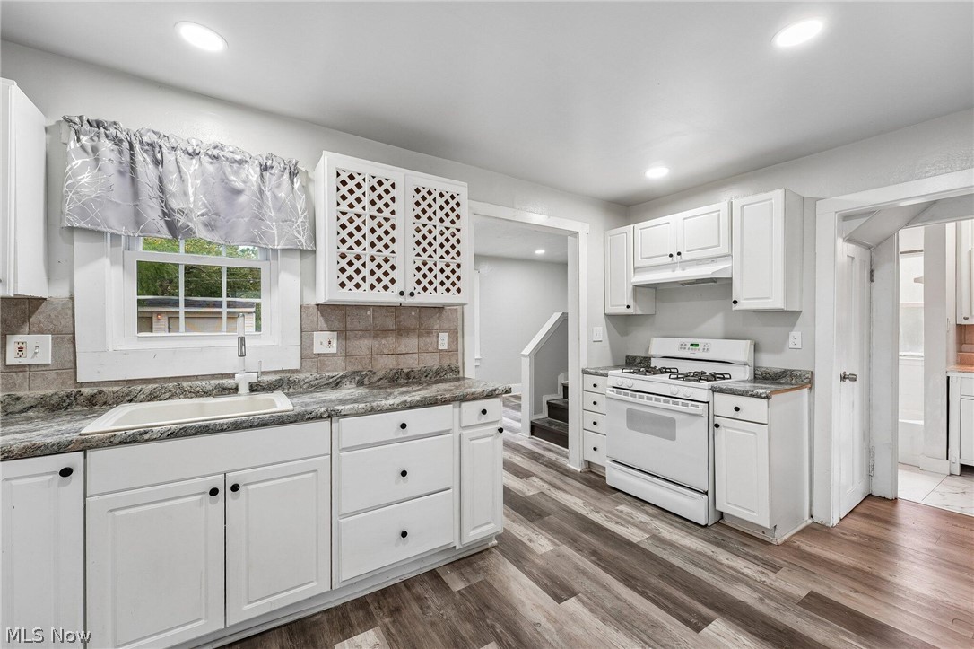 1476 Maplegrove Road South Euclid OH 44121