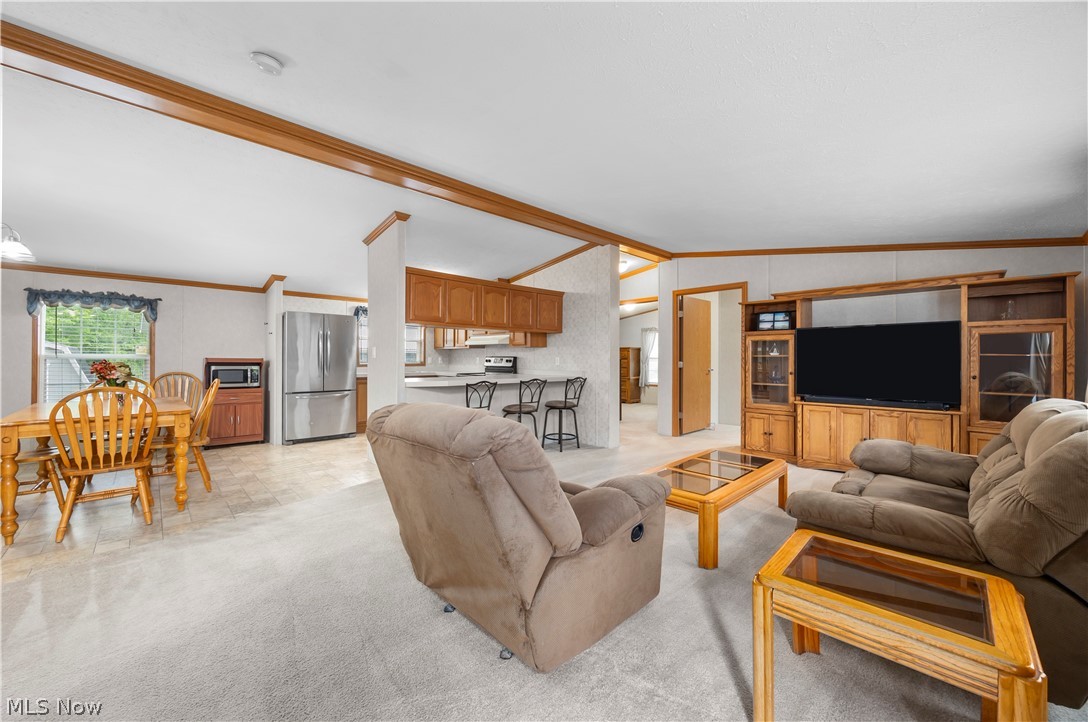 354 Pin Oak Circle Elyria OH 44035