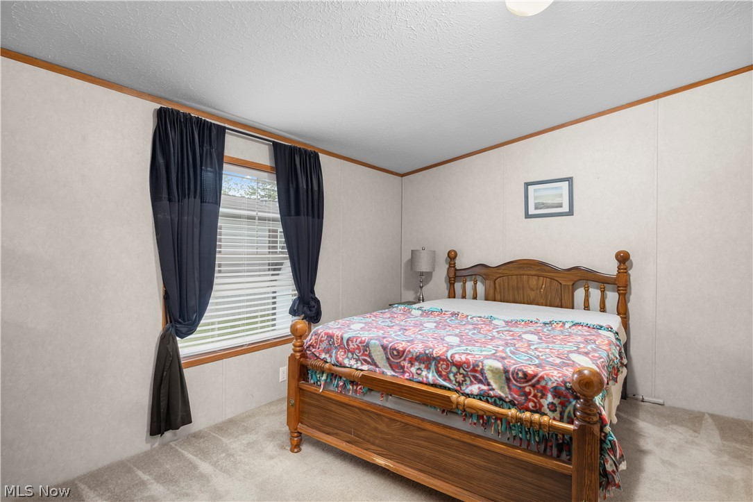 354 Pin Oak Circle Elyria OH 44035