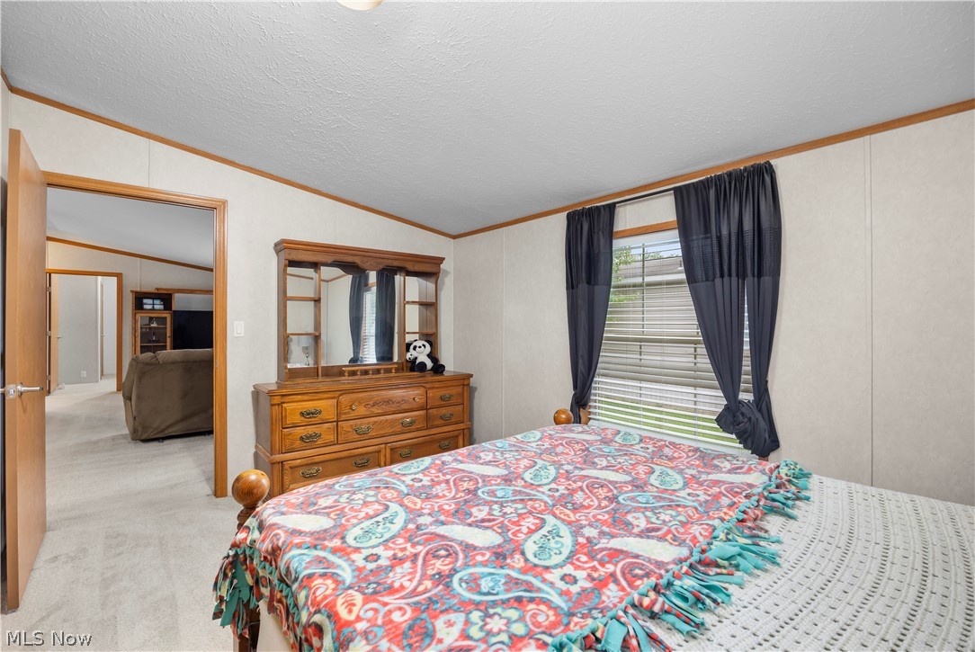 354 Pin Oak Circle Elyria OH 44035