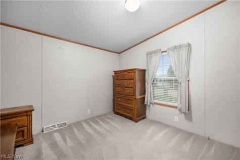 354 Pin Oak Circle Elyria OH 44035