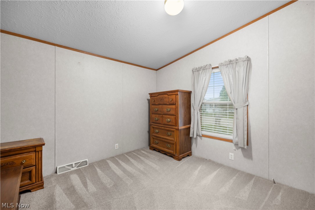 354 Pin Oak Circle Elyria OH 44035