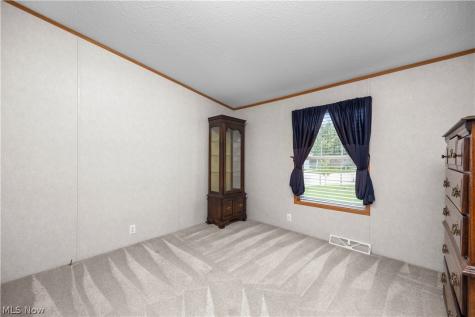 354 Pin Oak Circle Elyria OH 44035