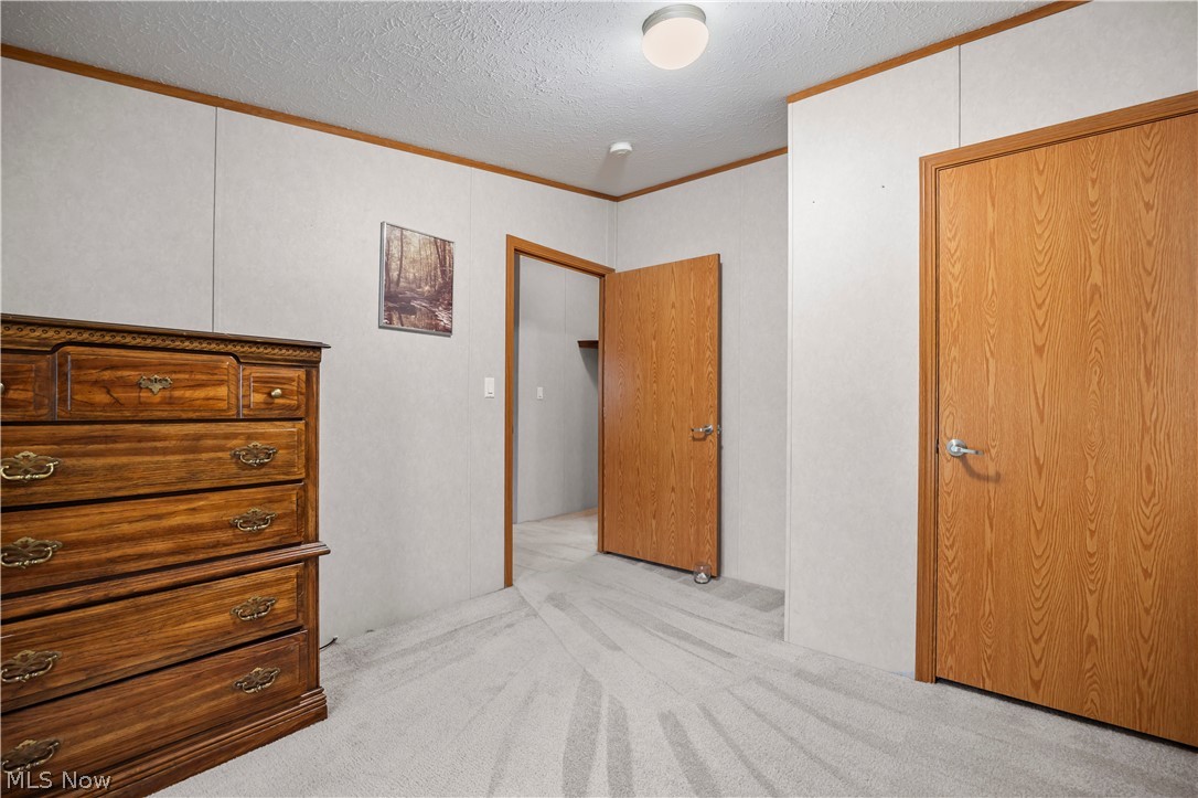 354 Pin Oak Circle Elyria OH 44035