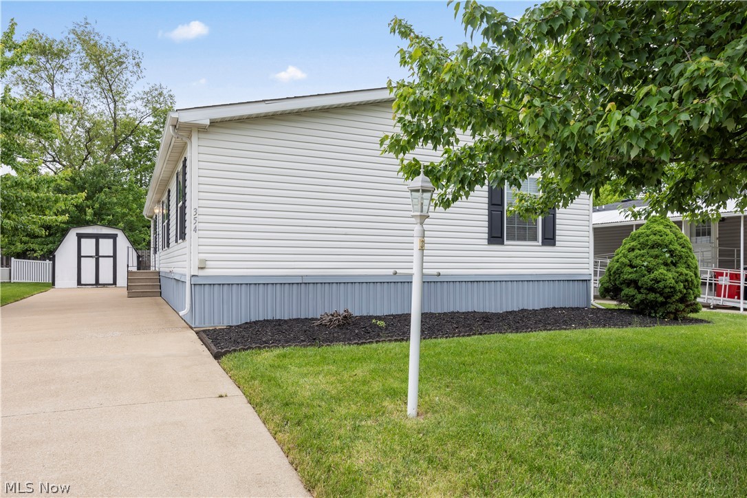 354 Pin Oak Circle Elyria OH 44035