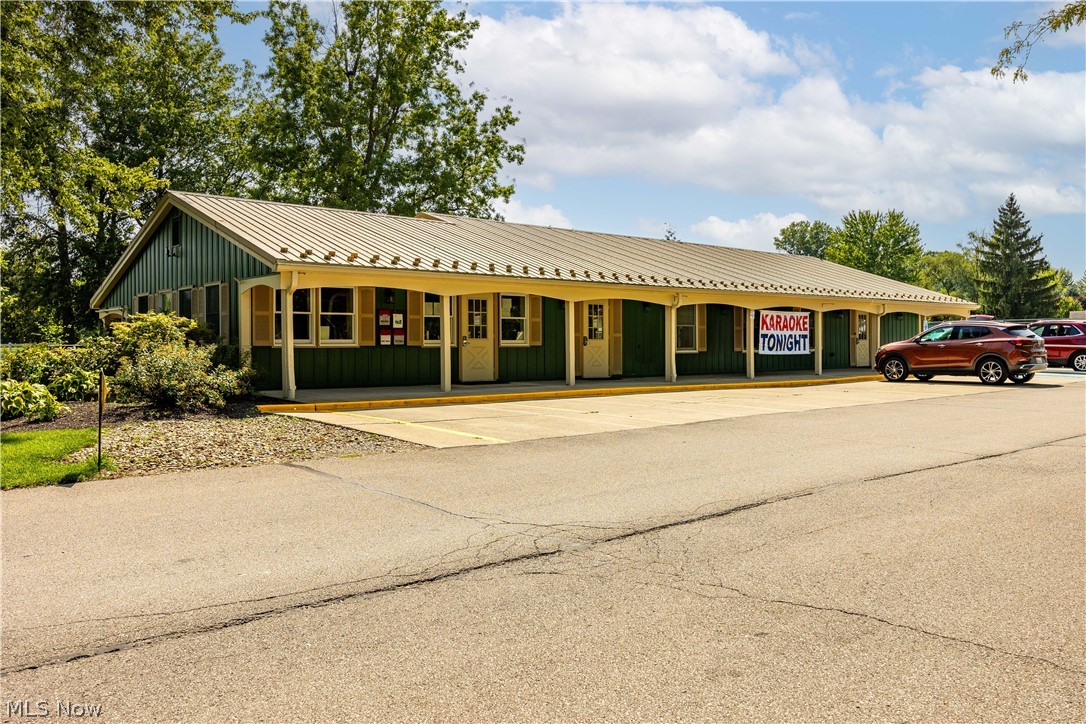 354 Pin Oak Circle Elyria OH 44035