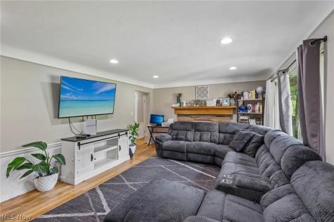 8310 Broadview Road Broadview Heights OH 44147