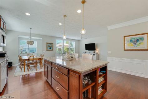 8024 Parkcroft Drive Mentor OH 44060