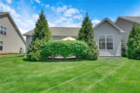 8024 Parkcroft Drive Mentor OH 44060