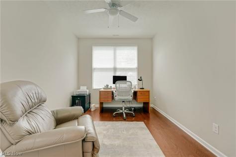 8024 Parkcroft Drive Mentor OH 44060