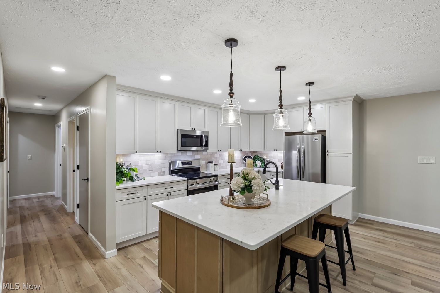 14170 Radcliffe Road Chardon OH 44024