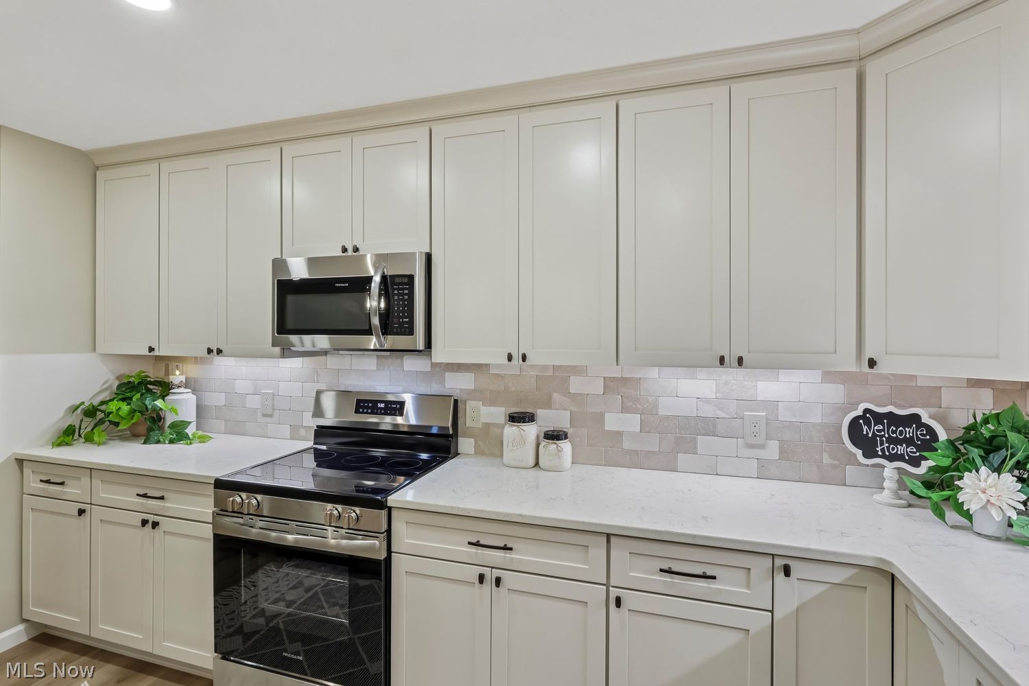14170 Radcliffe Road Chardon OH 44024