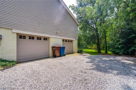 1204 Taplin Avenue New Franklin OH 44319