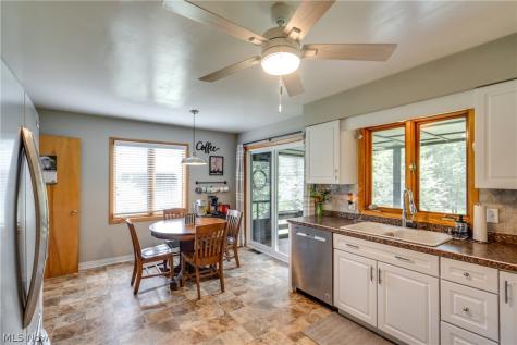 1204 Taplin Avenue New Franklin OH 44319
