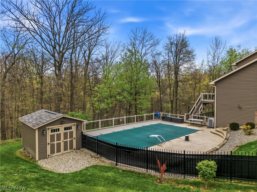 701 Ravine Drive N Mcdonald OH 44437