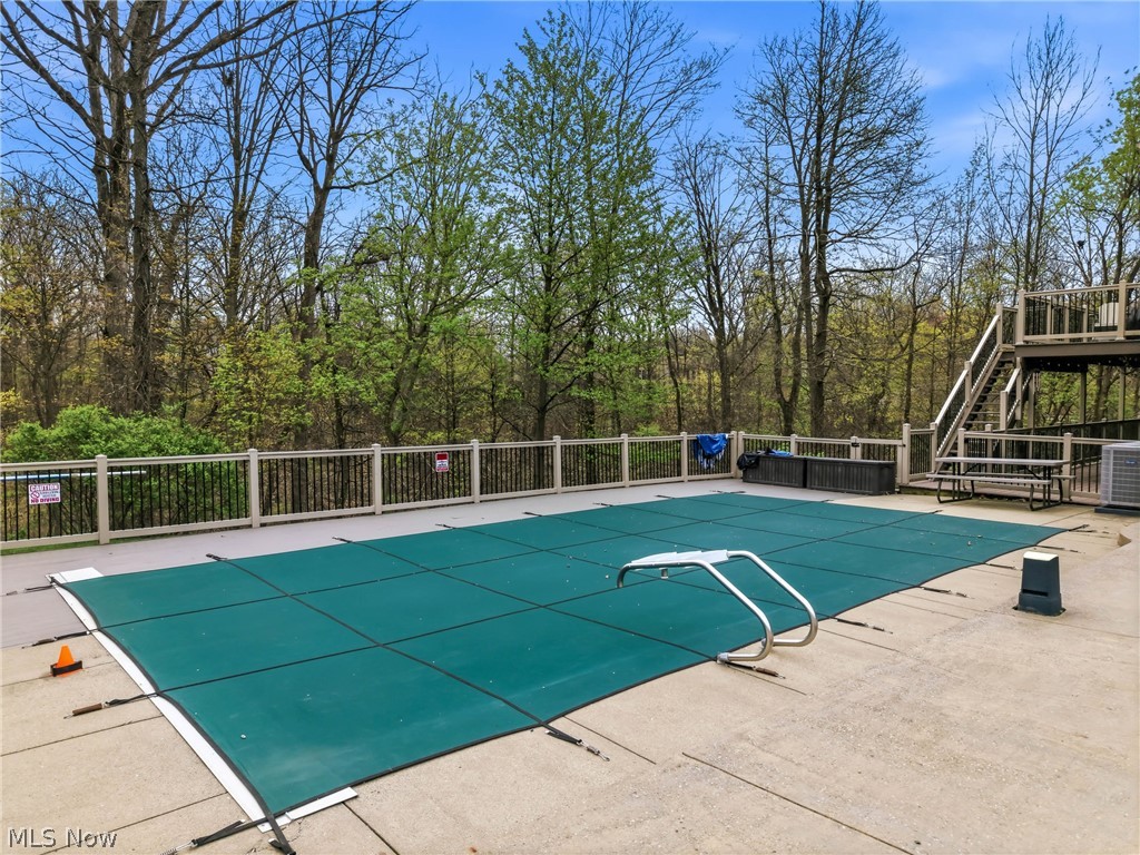 701 Ravine Drive N Mcdonald OH 44437
