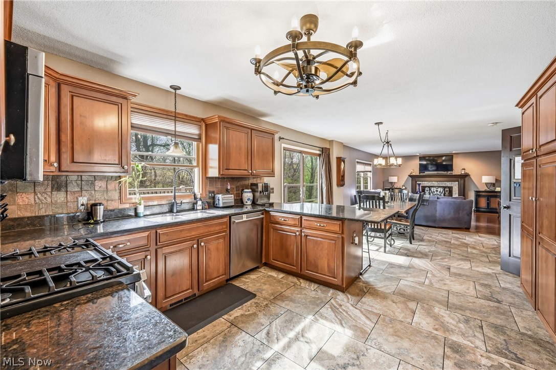 701 Ravine Drive N Mcdonald OH 44437