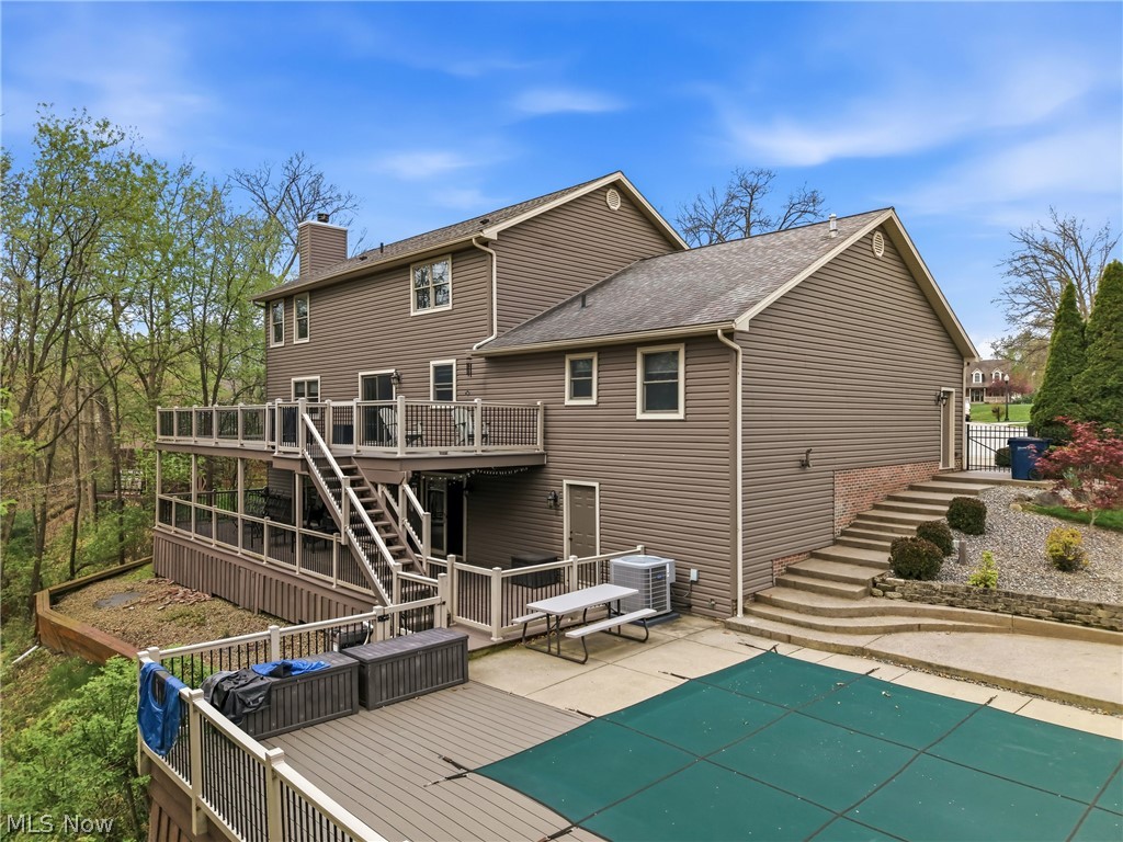 701 Ravine Drive N Mcdonald OH 44437