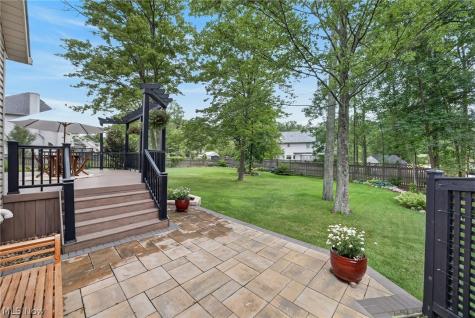 8753 Treetop Trail Broadview Heights OH 44147
