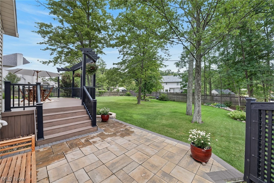 8753 Treetop Trail Broadview Heights OH 44147