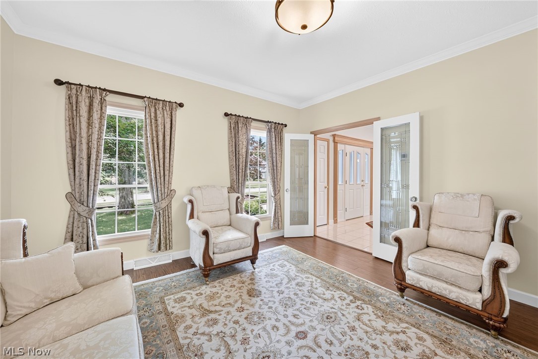 8753 Treetop Trail Broadview Heights OH 44147