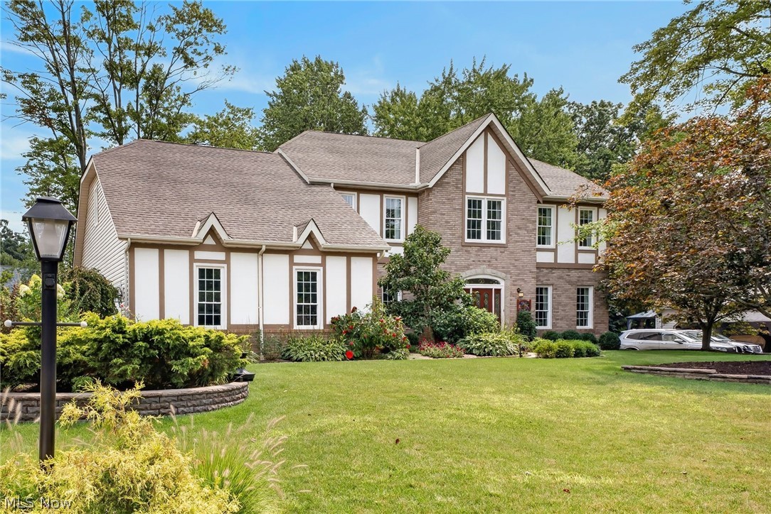 8753 Treetop Trail Broadview Heights OH 44147