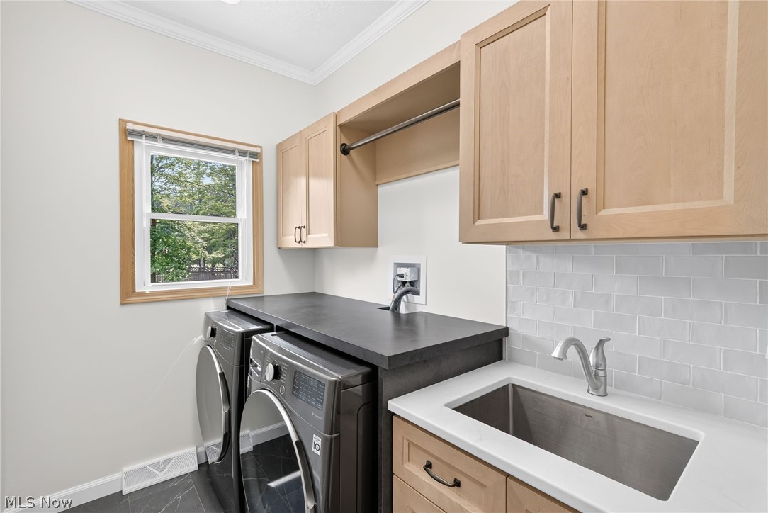 8753 Treetop Trail Broadview Heights OH 44147