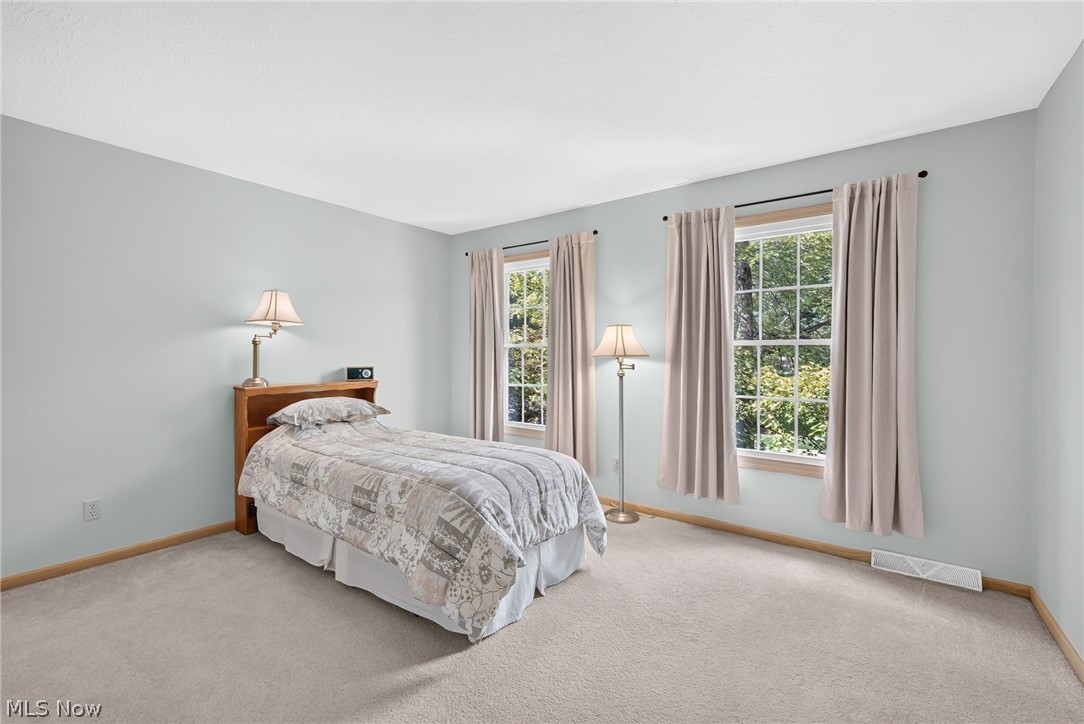 8753 Treetop Trail Broadview Heights OH 44147