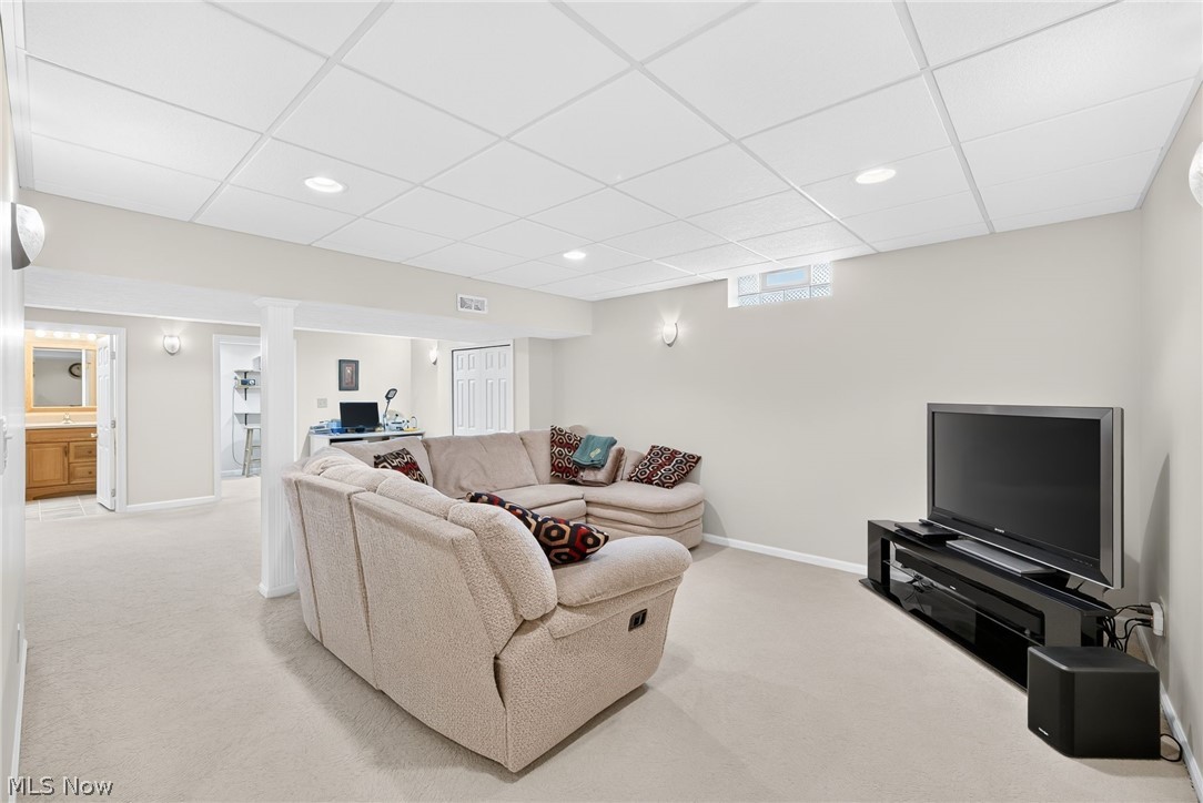 8753 Treetop Trail Broadview Heights OH 44147