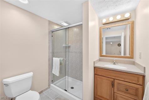 8753 Treetop Trail Broadview Heights OH 44147