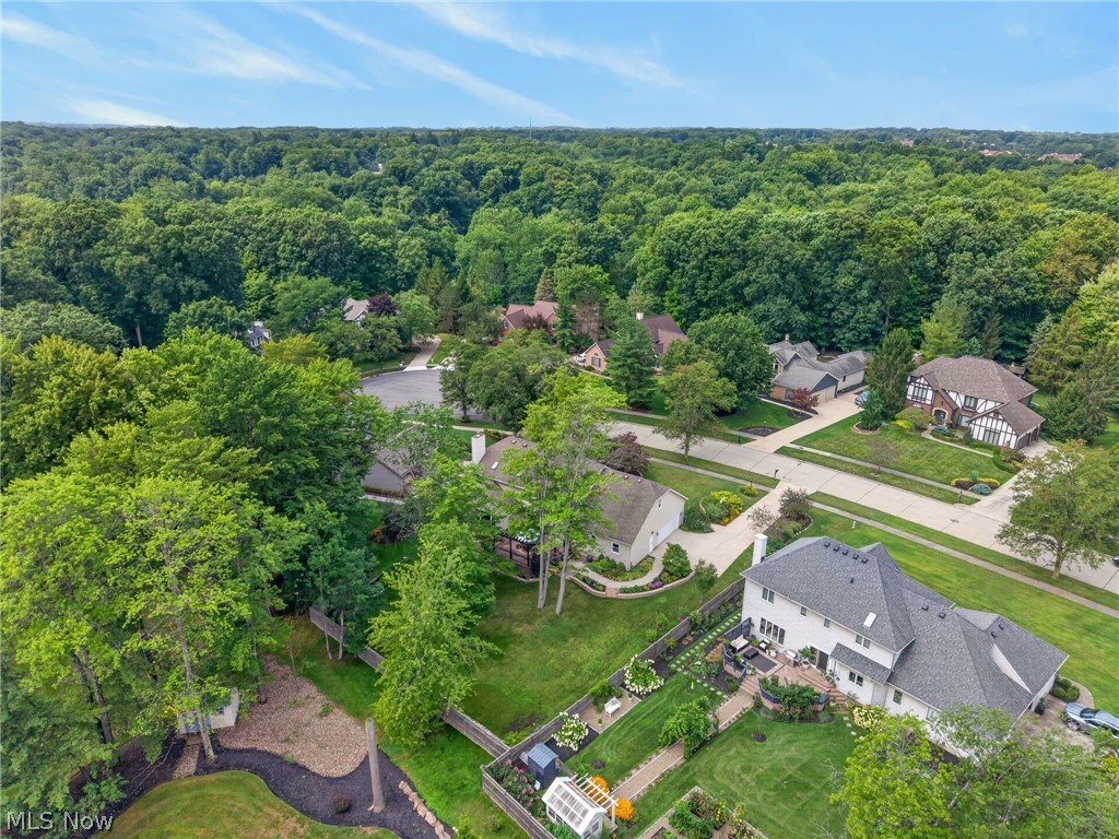 8753 Treetop Trail Broadview Heights OH 44147